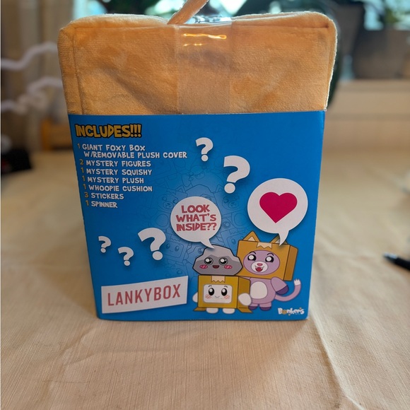 NEW SEALED Lankybox Giant Mystery Foxy Box Series 3 Mystery Collectors Set - Picture 3 of 4